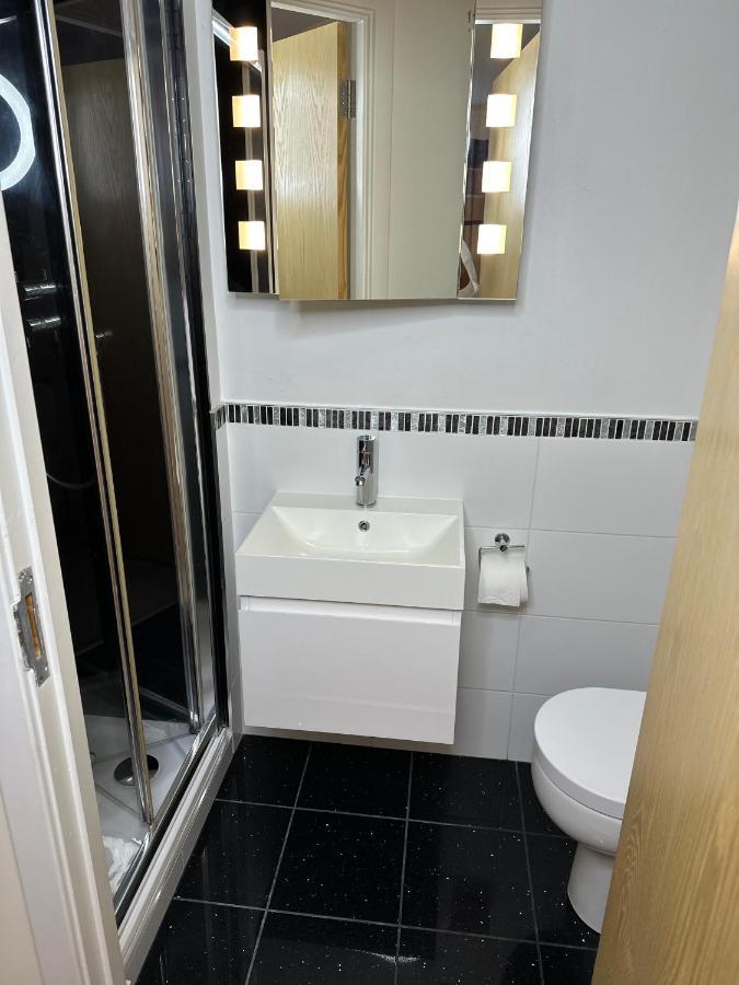 2 Bed City Centre Executive Apartment Aberdeen Exterior photo