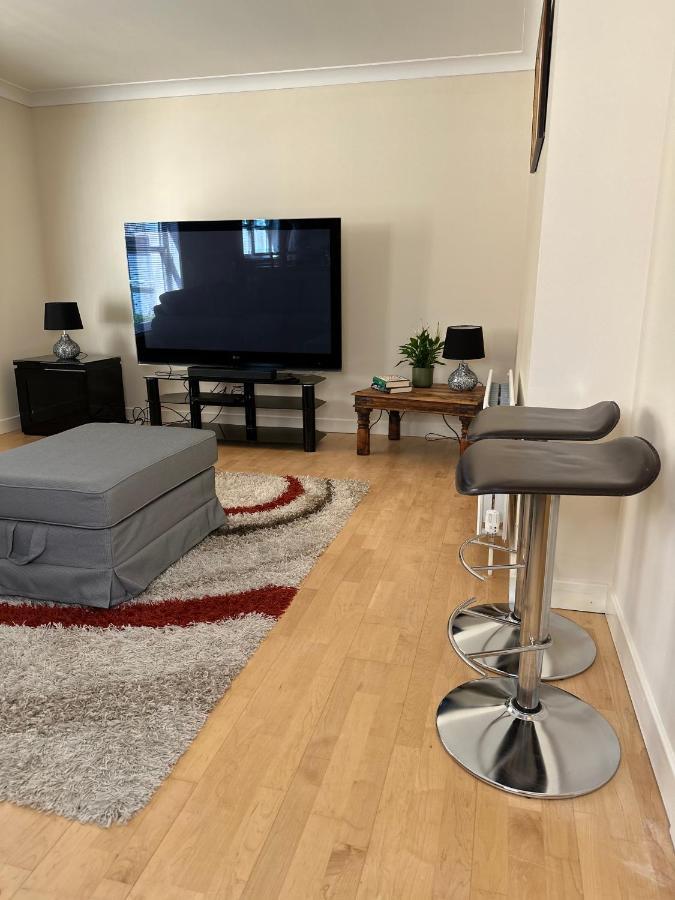 2 Bed City Centre Executive Apartment Aberdeen Exterior photo